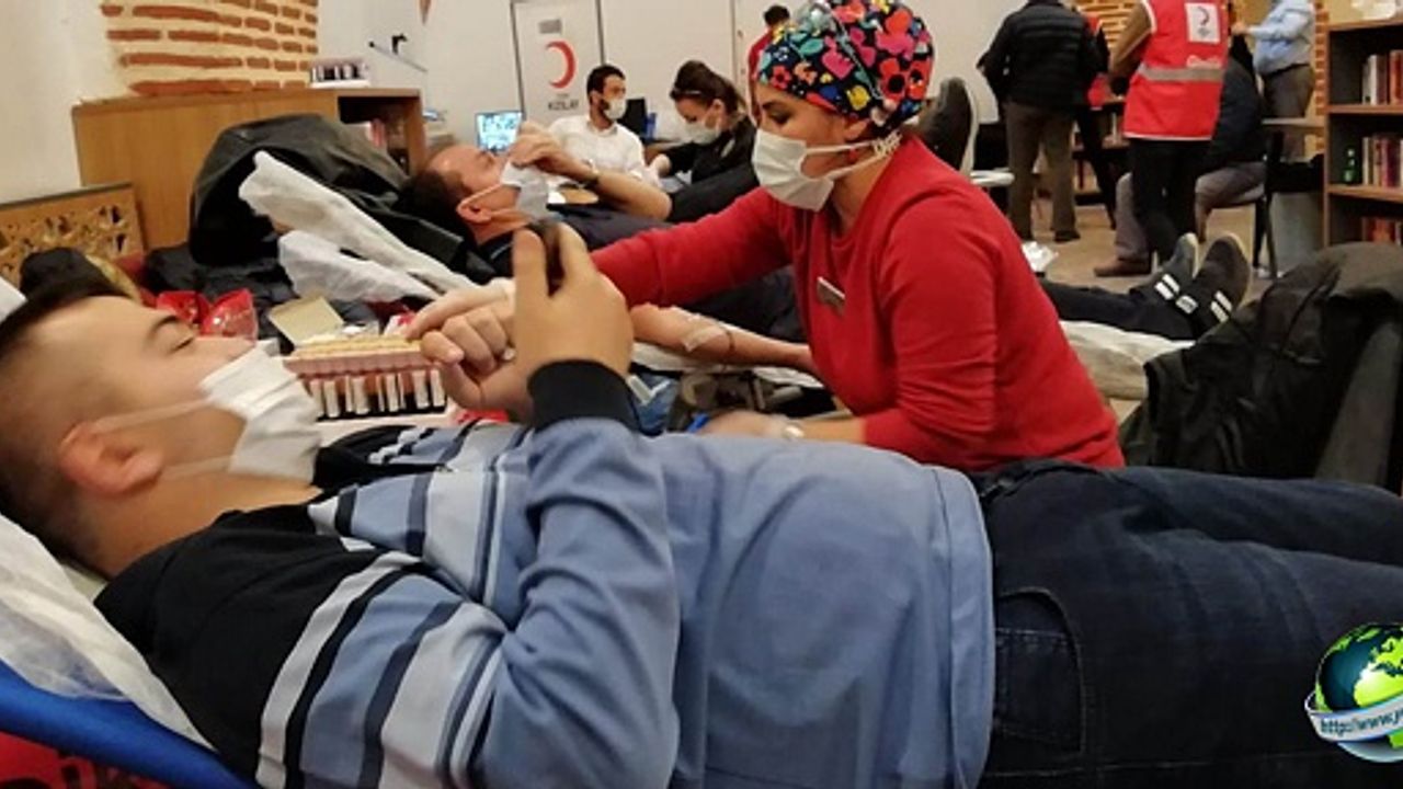 Kan Bağışı Kampanyasına  Karapınar'dan Yoğun İlgi