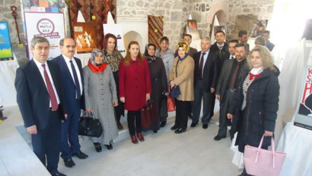  “Kadına Şiddete Hayır, Sevgi ve Hoşgörüye Evet” Fotoğraf Sergisi