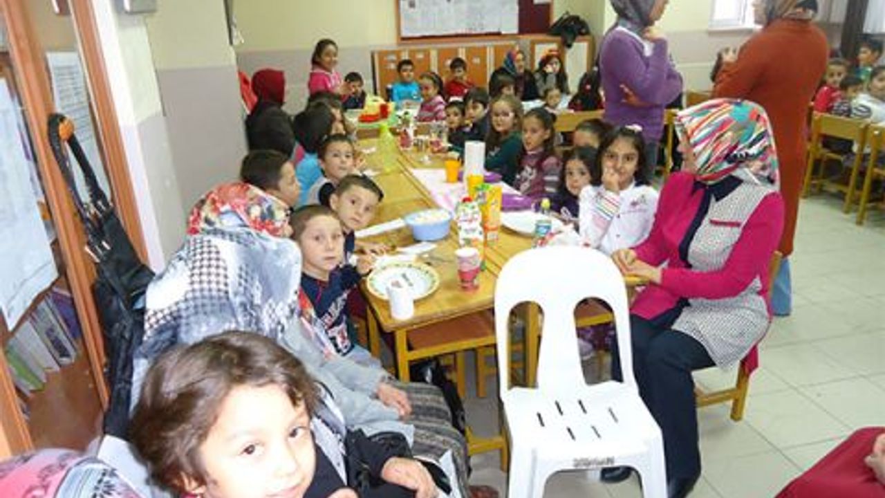  TOKİ Yavuz Selim İlk ve Ortaokulunda Yerli Malı Haftası Kutlandı