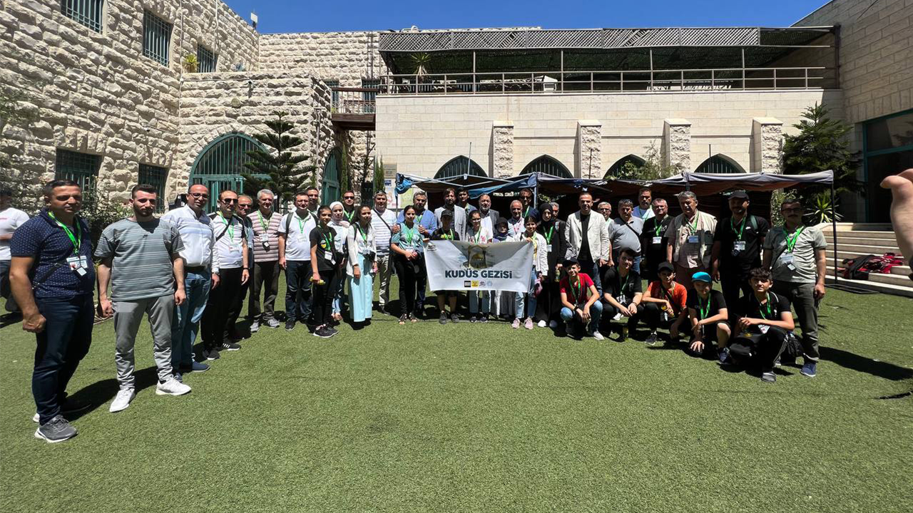 Başkan Altay Öğrencileri Kudüs Gezisiyle Ödüllendirdi