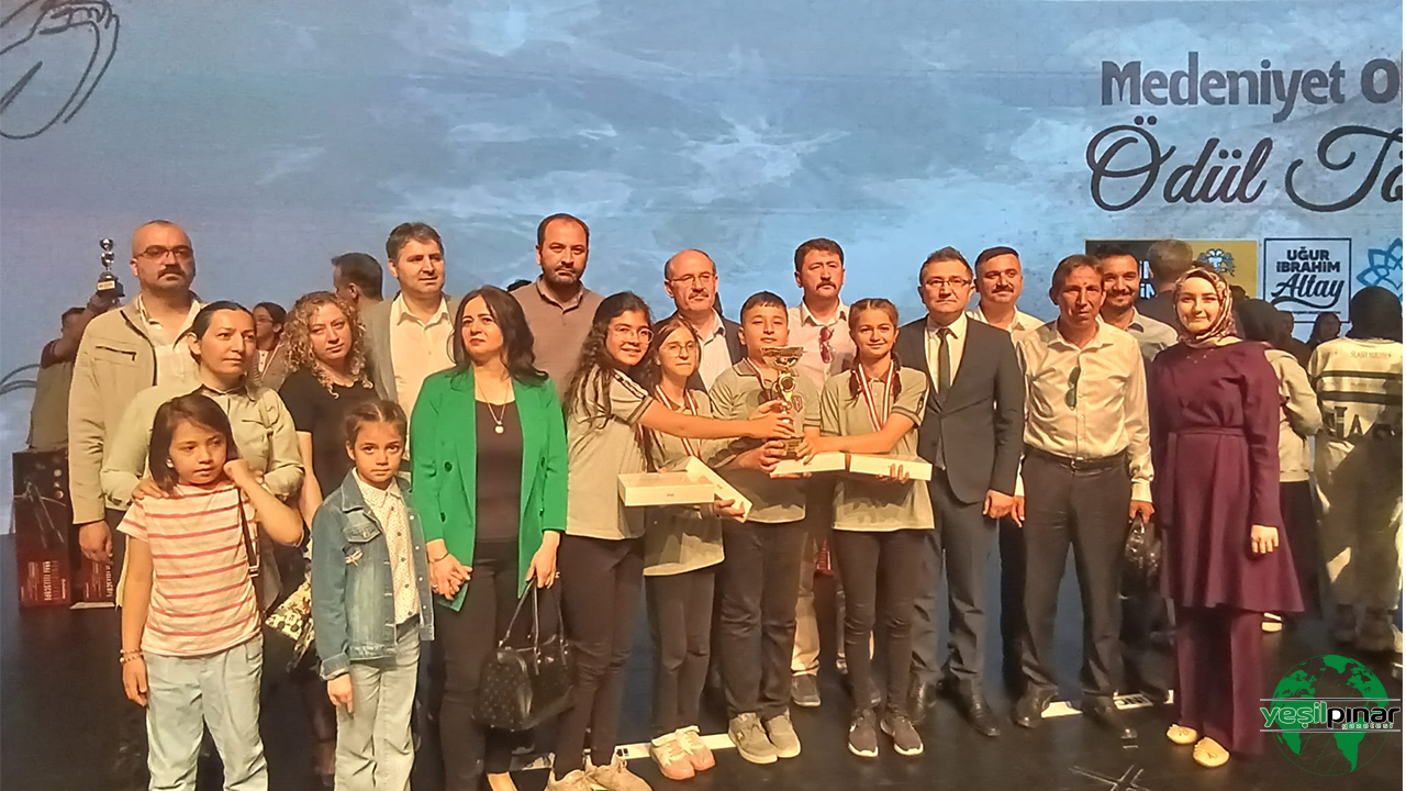 Konya Büyükşehir’in Yarışmalarında Dereceye Giren Öğrenciler Ödüllerini Aldı