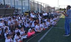 Karapınar Esnaf Spor Yaz Futbol Okulu Kapanış Töreni Düzenlendi