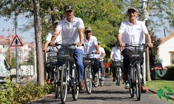 Huzurevinde Kalan Büyüklerimiz  İçin Bisiklet Etkinliği Düzenledi