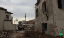 Karapınar'da Kentsel Dönüşüm Alanında Yıkım Çalışmaları Başladı