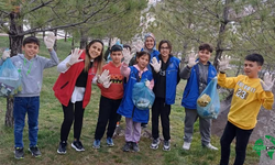 Gençlik Merkezi Gönüllüleri  Çevre Temizliği Yaptı