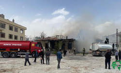 Karapnar’da Metruk Binada Yangın Çıktı