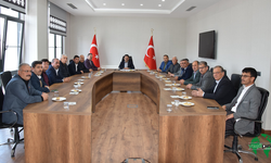 Mahalle Muhtarları Kaymakam Şenol Öztürk'ü Ziyaret Etti