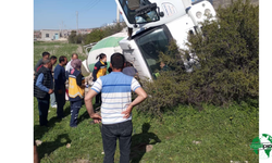 Adres Tarifi İçin Bindiği Beton Mikseri Devrildi: 2 Yaralı