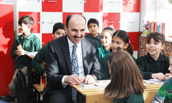 Başkan Altay Karne Heyecanı Yaşayan Öğrencileri Tebrik Etti
