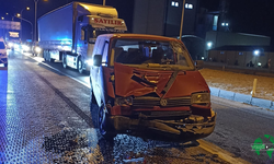 Emirgazi Kavşağı'nda Trafik Kazası: 1 Kişi Yaralandı