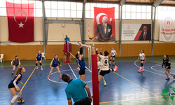 Karapınar ALBA Genç Kızlar Voleybol Takımı Çeyrek Finale Yükseldi