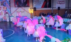 Karapınar’da Minik Öğrencilerden Yıl Sonu Gösterisi