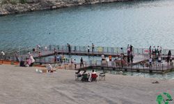Acıgöl Yaz Sezonunda Ziyaretçilerin Gözdesi Oldu, Hırtlak Bölge Ekonomisine Katkı Sağlıyor