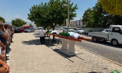 Konya’da Üvey Oğlu Tarafından Öldürülen  Anne ve Kızı Karapınar’da Toprağa Verildi