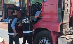 Konya'da Narkotik Operasyonu: 98 Bin 376 Sentetik Ecza Hapı Ele Geçirildi
