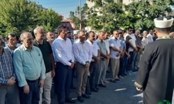 AK Parti Genel Başkan Yardımcısı Nihat Zeybekci, Karapınar'da Cenaze Programına Katıldı