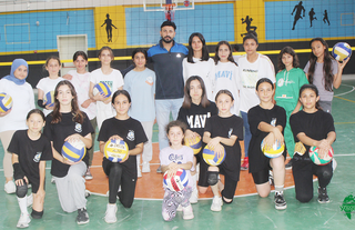 Voleybol Kursuna Öğrenciler Büyük İlgi Gösteriyor