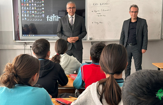 İlçe Millî Eğitim Müdürü Ahmet İÇALAN, 75. Yıl İlk/Ortaokulu'nu Ziyaret Etti