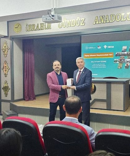 Karapınar’da TÜBİTAK Bilim Söyleşileri Öğrencilerle Akademisyenleri Buluşturdu