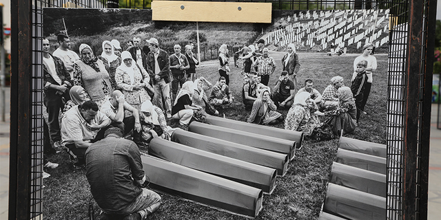 Konya Büyükşehir Srebrenitsa Şehitlerini Anmak İçin Fotoğraf Sergisi Açtı