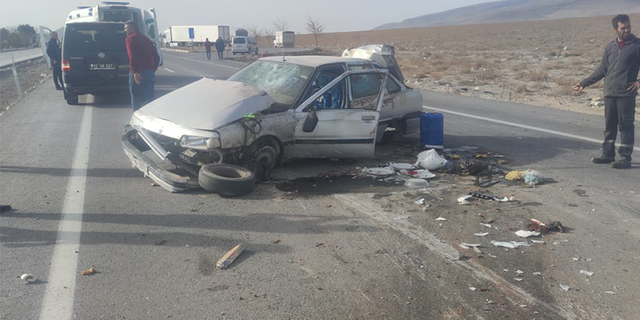 Karapınar Adana Karayolunda Trafik Kazası ; 1 Yaralı