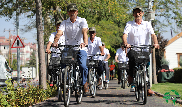Huzurevinde Kalan Büyüklerimiz  İçin Bisiklet Etkinliği Düzenledi