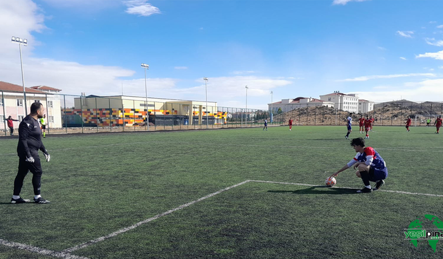 Rüzgar Amatör Küme Maçlarında Sporculara Zor Anlar Yaşattı