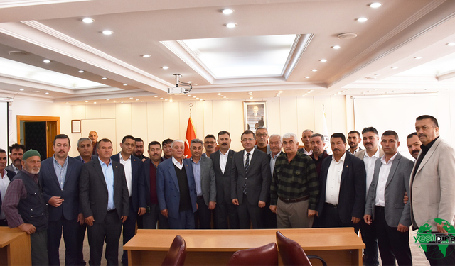 Mahalle Muhtarları, Belediye Başkanı İbrahim Önal'ı Ziyaret Etti