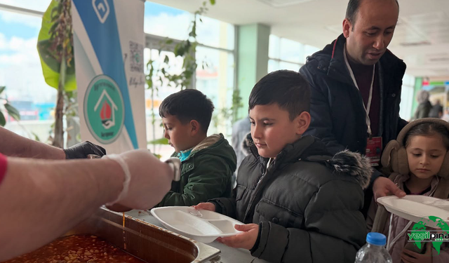 Karapınar’da Zekâ Oyunları Turnuvası’nda Öğle Yemeği İkramı