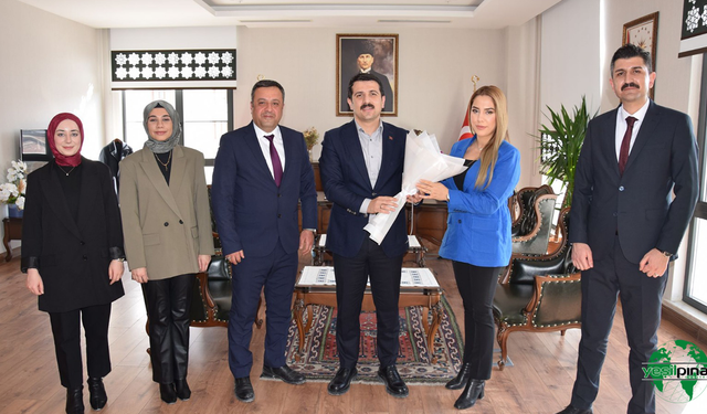 Vergi Dairesi Personellerinden Kaymakam Şenol Öztürk’e Ziyaret