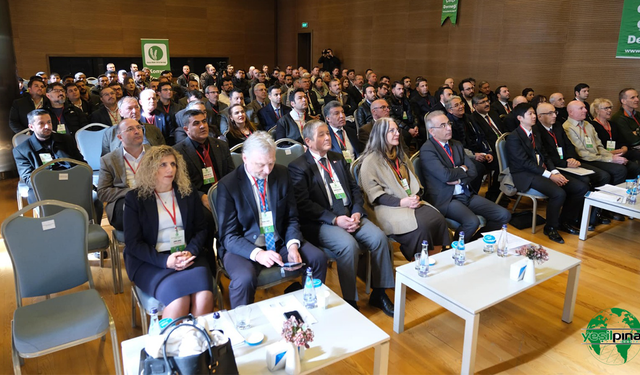 Konya'da "Dünyada Tarımsal Su Yönetimi ve Colorado Nadası" Konulu Program Gerçekleştirildi