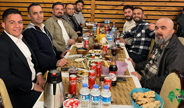 Karapınar Belediyespor A Takımı ve U15 Takımı İftar Yemeğinde Buluştu