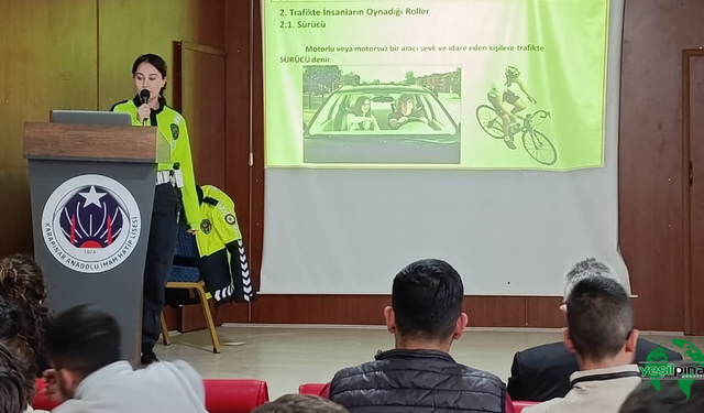 "Güvenli Trafik Güvenli Gelecek"  Projesi Öğrencilere Anlatıldı