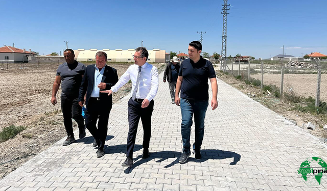 Başkan Önal,  Kazanhüyüğü'nde Parke Yol Çalışmalarına Yerinde İnceledi