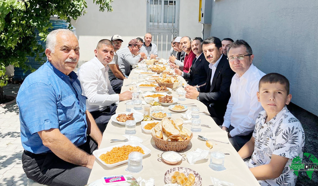 Muhtar Zorlu’dan Yol Yapım Çalışanlarına Anlamlı Jest