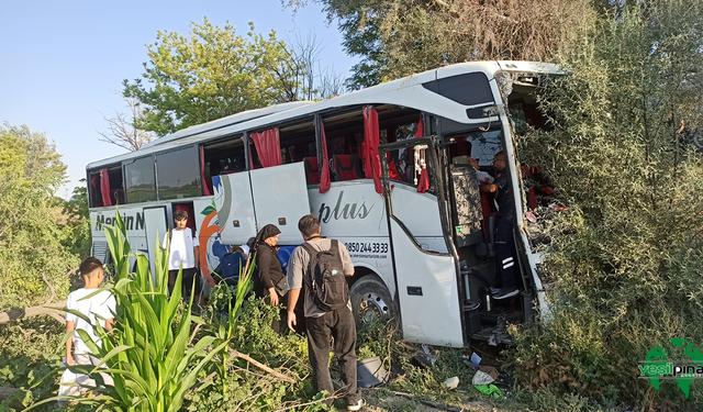 Yolcu Otobüsü Şarampole Devrildi: 7 Kişi Yaralandı