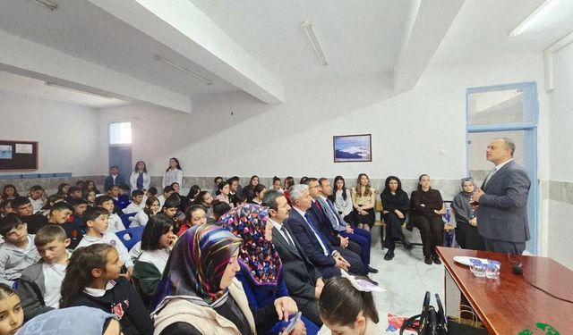 Karapınar’da TÜBİTAK Bilim Söyleşileri Kapsamında Öğrenciler Bilimle Buluştu