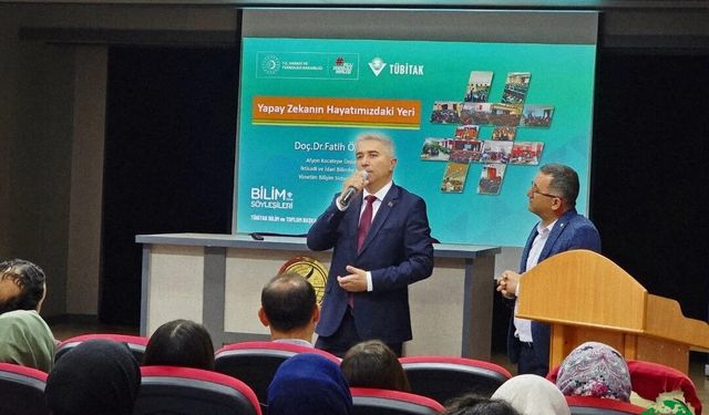 Karapınar’da TÜBİTAK Bilim Söyleşileri Öğrencilerle Akademisyenleri Buluşturdu