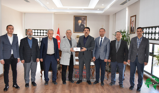 Eğitim-Bir-Sen Karapınar Şube Yönetiminden Kaymakam Şenol Öztürk’e Ziyaret