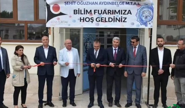 Şehit Oğuzhan Aydınbelge MTAL’de TÜBİTAK 4006 Bilim Fuarı Açıldı
