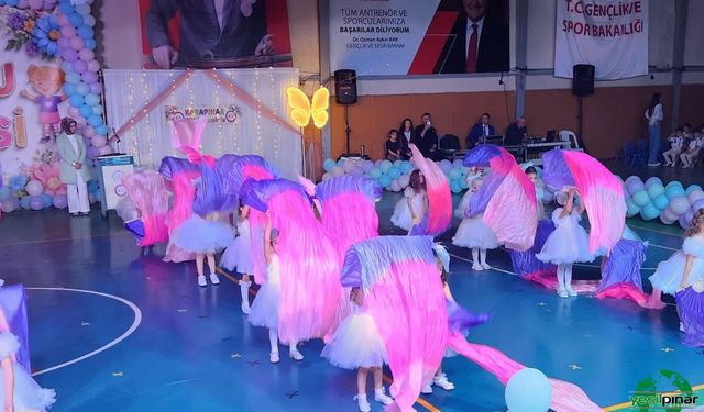 Karapınar’da Minik Öğrencilerden Yıl Sonu Gösterisi