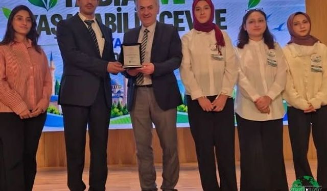 Karapınar Osman Hulusi Ateş Kız Anadolu İmam Hatip Lisesinden İl Üçüncülüğü