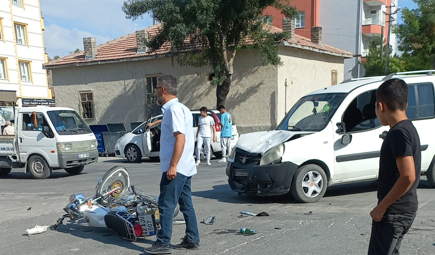 Otogar Yolu Üzerinde Trafik Kazası ; 2 Yaralı