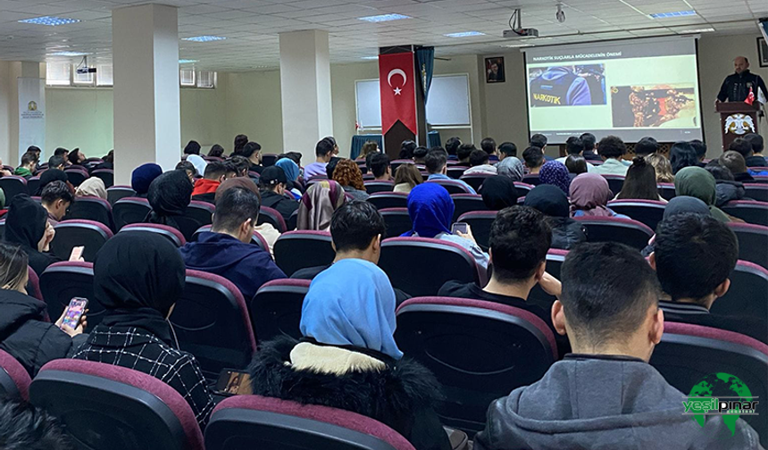 Aydoğanlar Meslek Yüksekokulu'nda  Madde Bağımlılığı İle Mücadele  Semineri Verildi