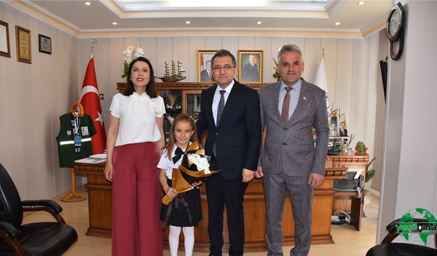 23 Nisan'da Karapınar'da Makamlar Çocukların Yönetimine Geçti