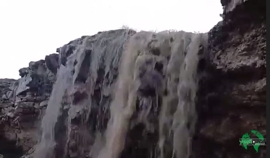 Karapınar'da Yağmur Çiftçinin Yüzünü Güldürdü