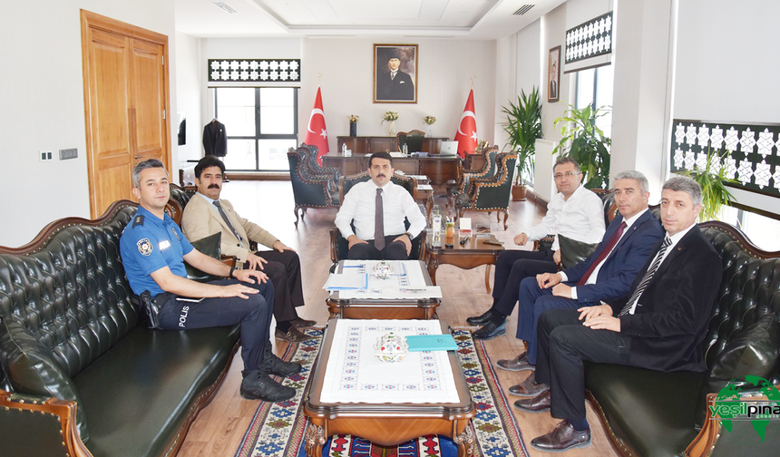 2025 YKS İlçe Koordinasyon Kurulu Toplantısı  Kaymakam Şenol Öztürk Başkanlığında Gerçekleştirildi