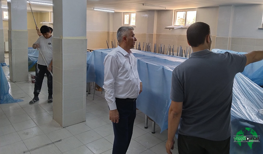 Okullarda Yaz Dönemi Boyunca Bakım ve Onarım Çalışmaları Devam Ediyor
