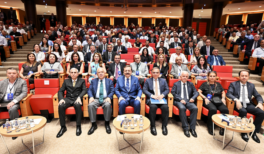 Karapınar Ticaret Borsası, TOBB Genel Sekreterler Bilgilendirme Semineri’ne Katıldı