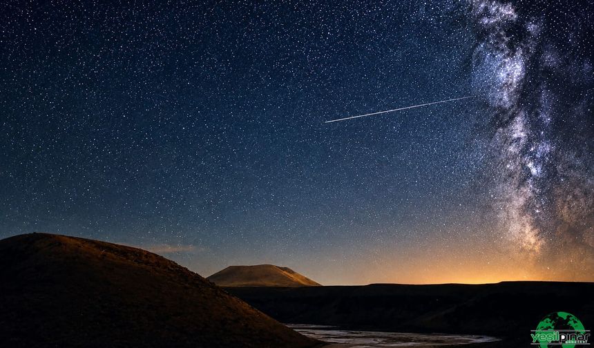 Meke Krater Gölü’nde Perseid Meteor Yağmuru Görsel Şölen Sundu
